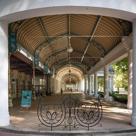 Neuf Pour Cure Ou Longue Duree * Vittel